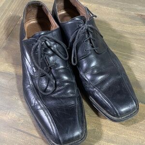 Used Johnston and Murphy dress shoes